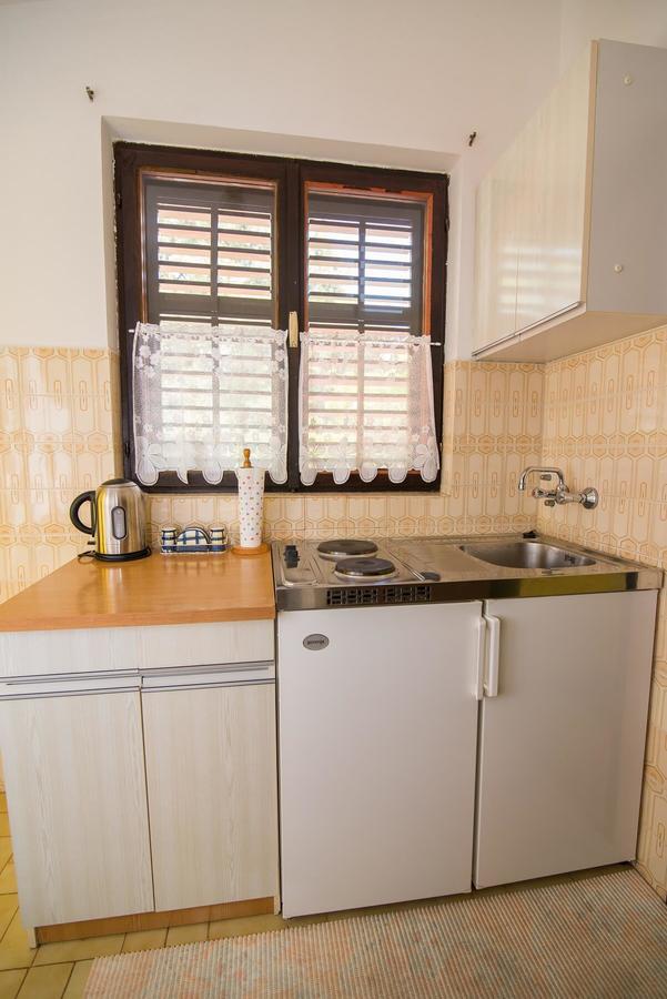 Susko Apartment Mali Losinj Exterior photo