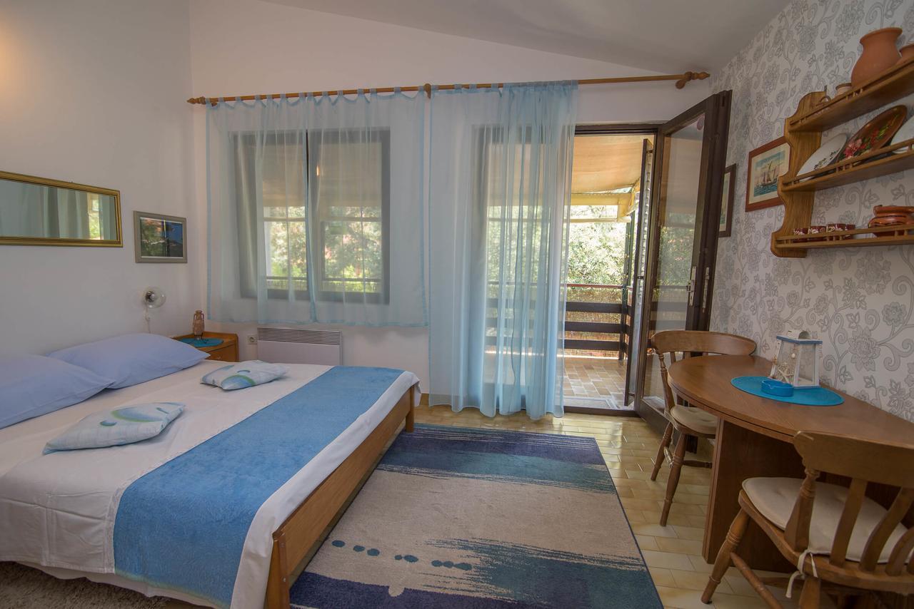 Susko Apartment Mali Losinj Exterior photo